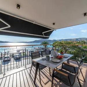 Apartment Luxury Vagabundo 2 Free Parking, Trogir