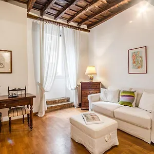 Campo De' Fiori Eleonorhouse , Rome Italy