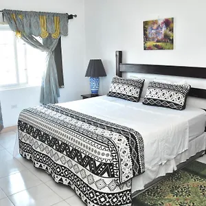 Royal Exquisite Deluxe , Kingston Jamaica